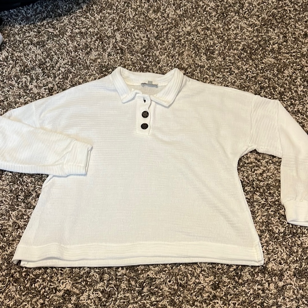 White long sleeve sweater. Size large.